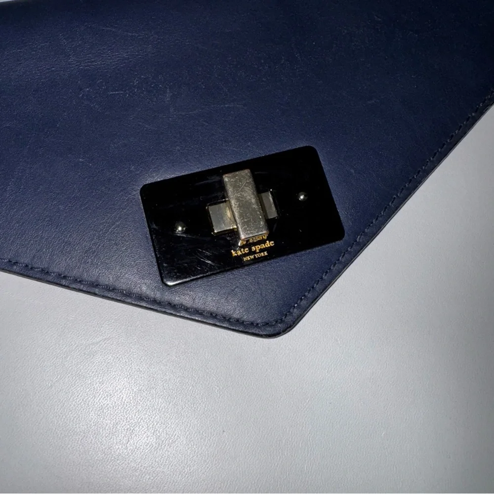 Kate Spade Post Street Madison Clutch Navy White Striped Nautical‎ Gold Chain
